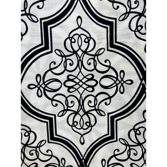 2 Noble Excellence Euro Sham Black & White Geometric. Reversible  26”x26” Square - Picture 3 of 10